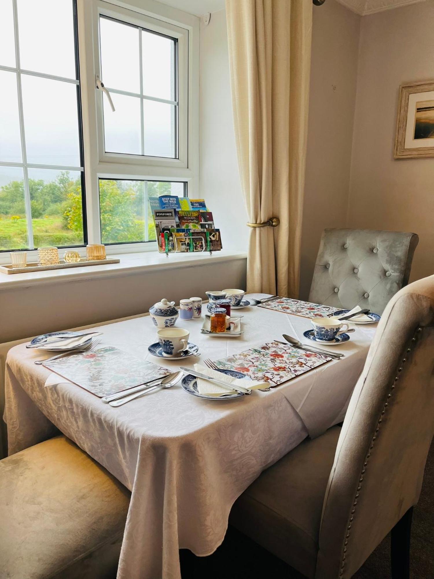 Hillcrest Farmhouse Bed & Breakfast Boyhollagh 外观 照片